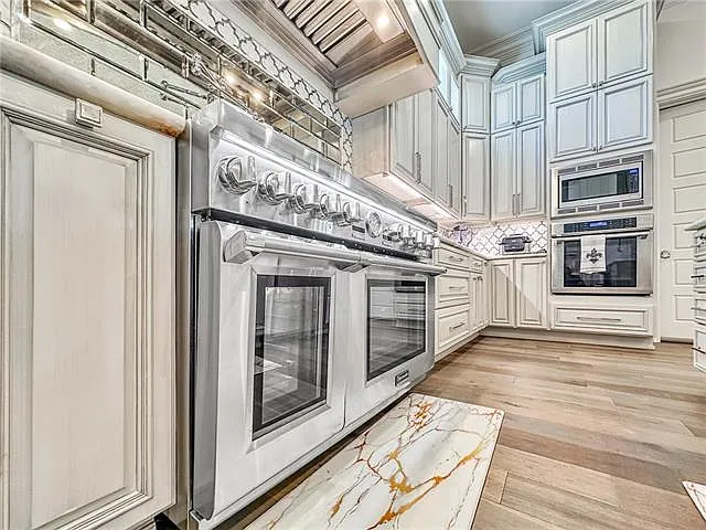 12 Royal Palm Blvd — Photo 10