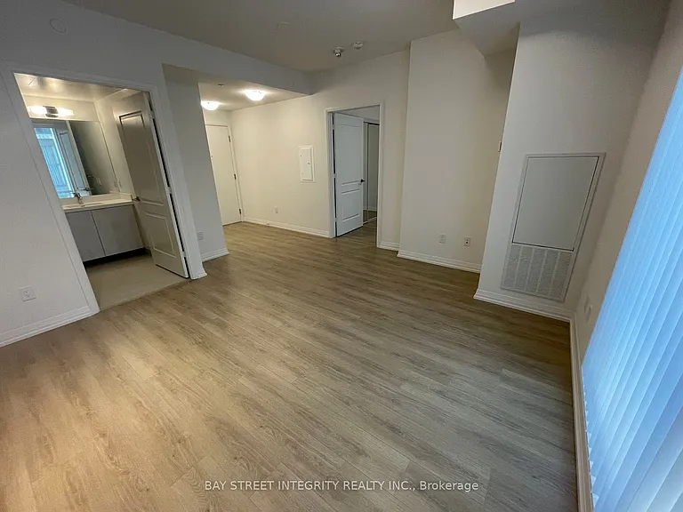 8 Widmer St #1102 — Photo 3