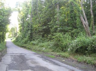 55 Teakettle St, Wallkill, NY