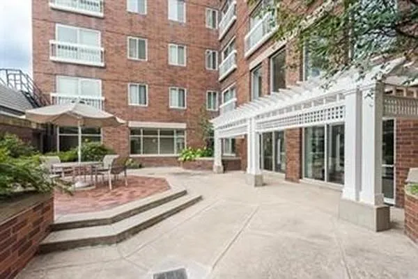 950 Massachusetts Ave #617