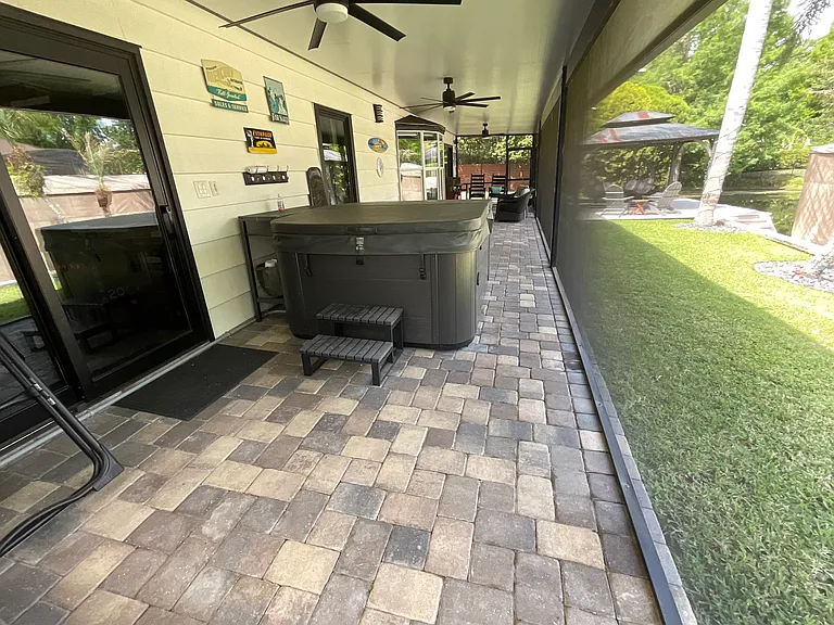 465 Mandalay Rd — Photo 34