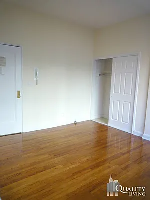 Rented by New York Quality Living Downtown | media 16