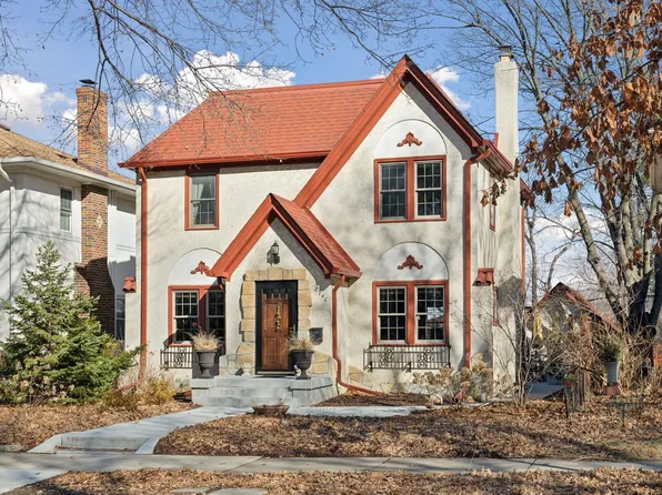 2746 Vincent Ave N, Minneapolis, MN 55411