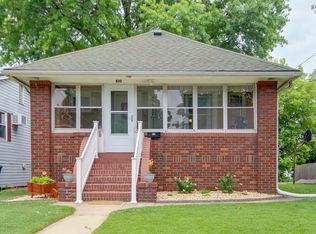 830 McPherson Ave, Alton, IL 62002