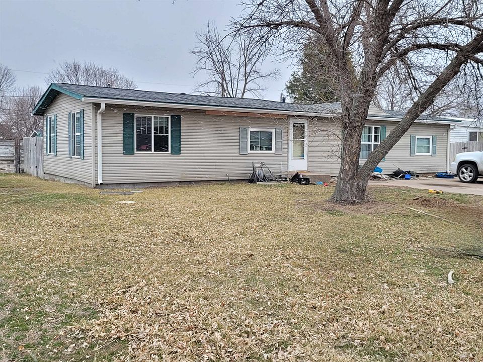 1st image of 1521 N SHERMAN
