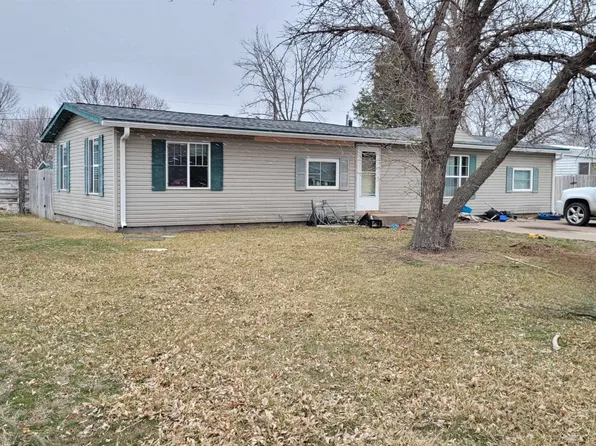 1521 N SHERMAN, North Platte, NE 69101