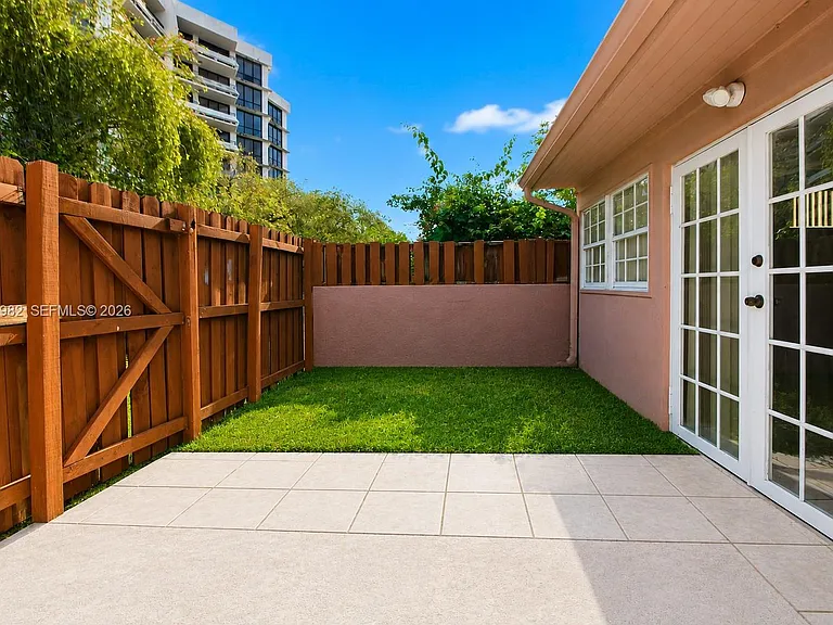 6326 SW 139th Ct #6326 — Photo 25