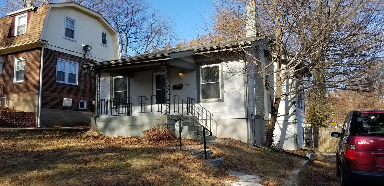 7407 Wayne Ave photo 1