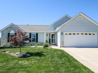 42 Tulip Bend Dr, Wentzville, MO