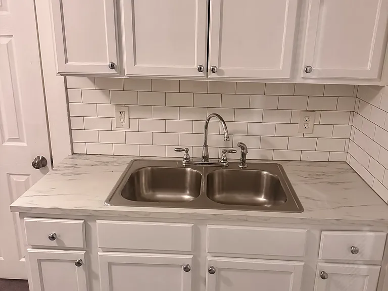 1712 Brevier Ave #UP — Photo 10