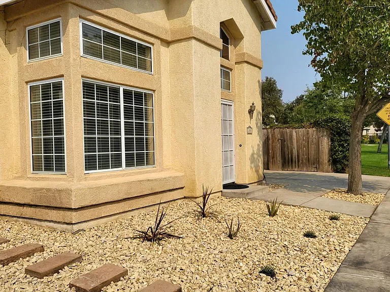 255 Moon Dance Dr — Photo 32
