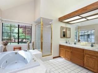 2744 Foothill Rd, Pleasanton, CA 94588