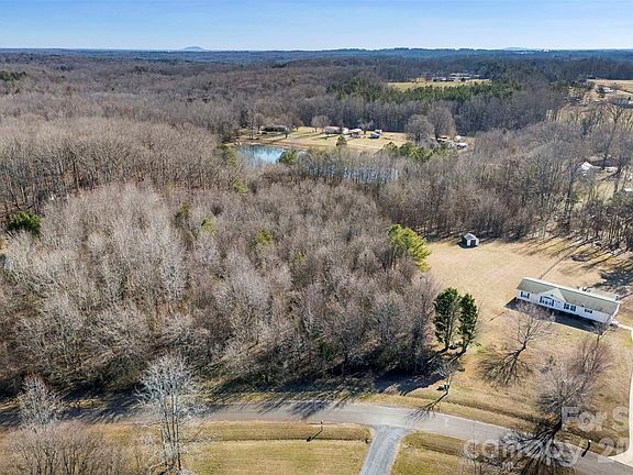 3rd image of 5752 Walker Way