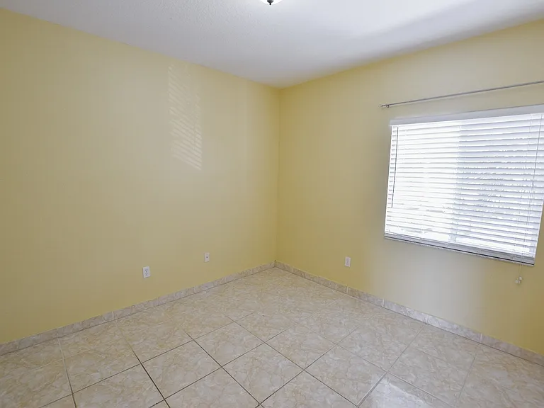 522 Villa Del Sol Cir #203 — Photo 12