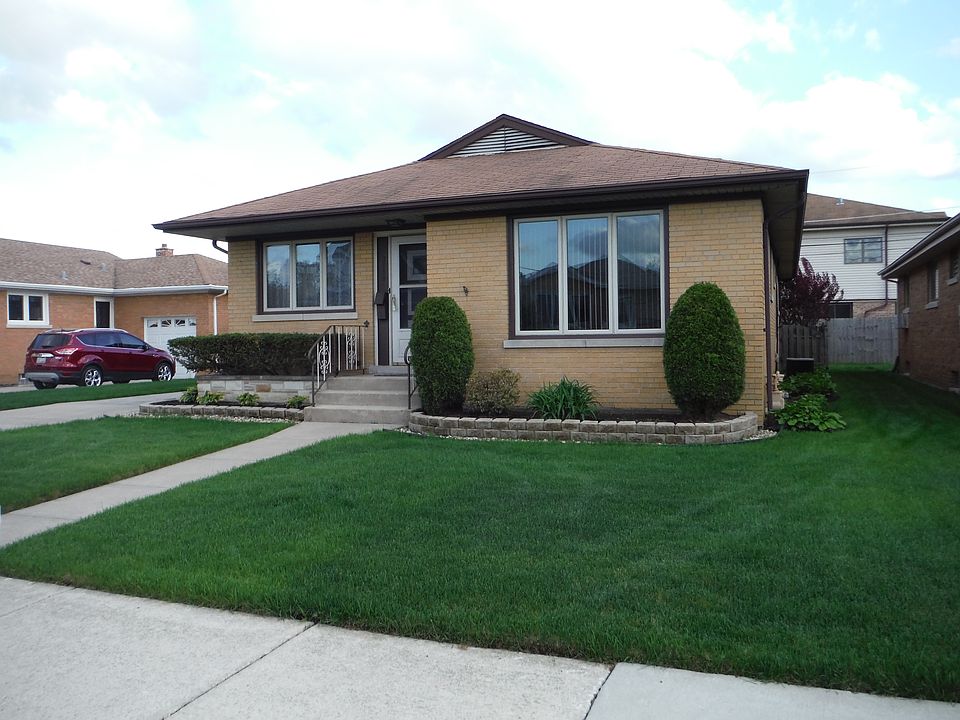 2nd image of 3739 W 113th St