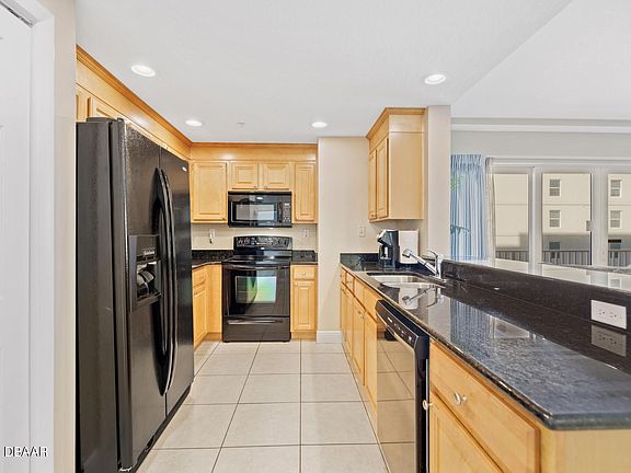 3rd image of 3799 S Atlantic Ave Unit 501