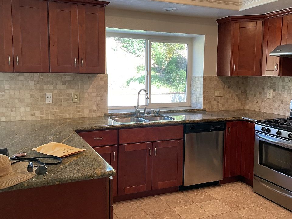 1st image of 26012 Anacapa St