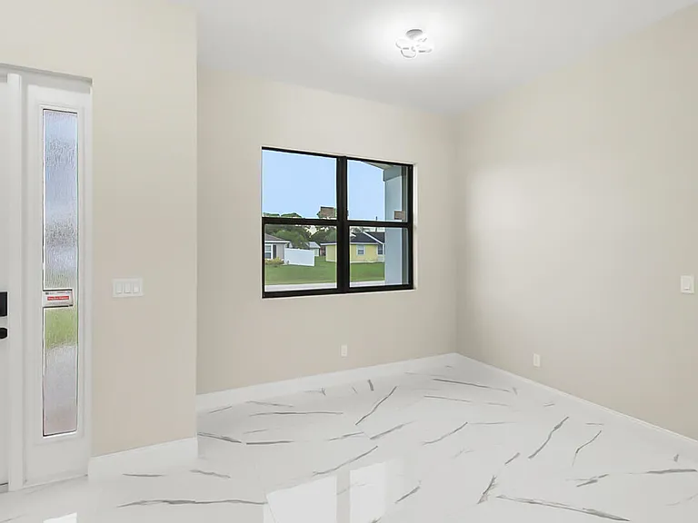 1143 SW Estaugh Ave — Photo 23