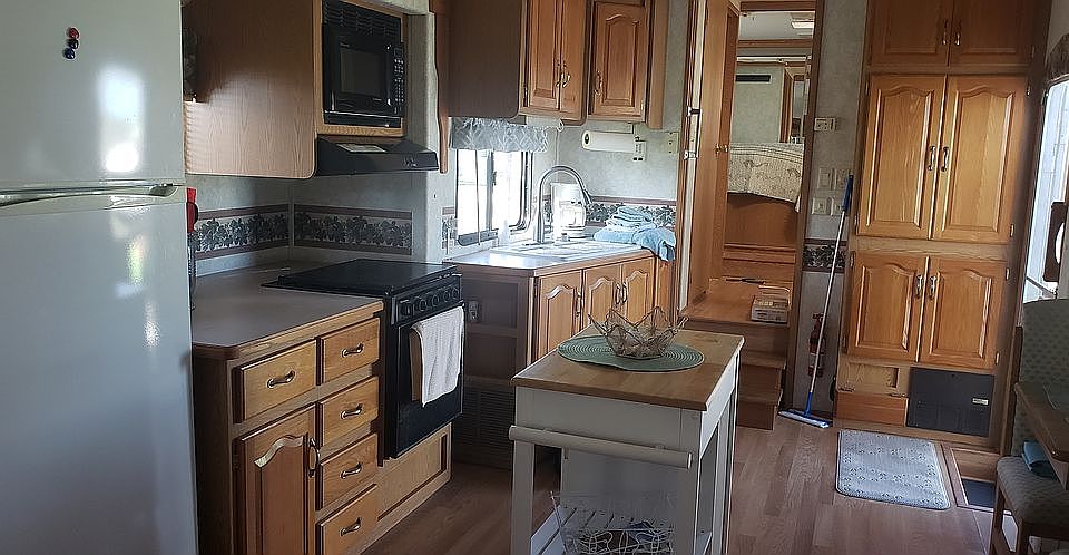 2nd image of 6590 SE 55th St