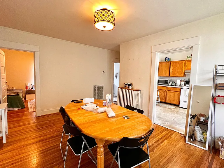 1901 Jefferson Park Ave — Photo 10