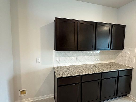4th image of 13301 Villa Sola Dr
