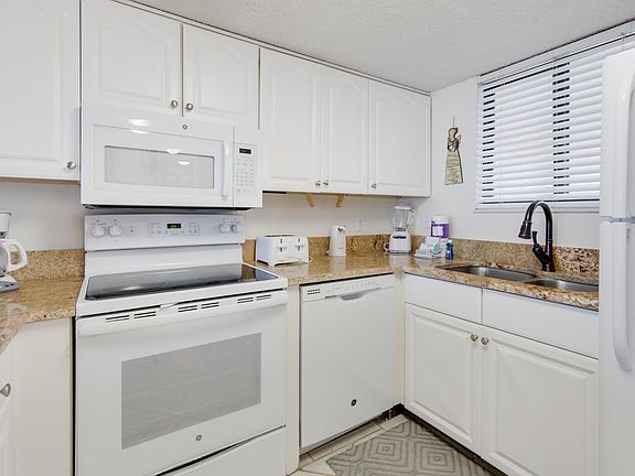 5th image of 1040 Highway 98 E Unit 814