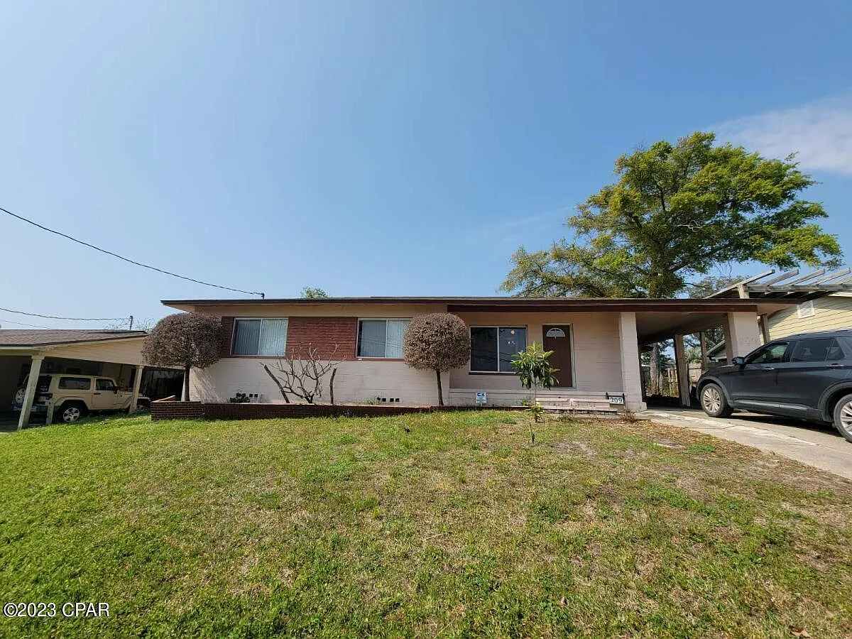 4 bed, 1824 sqft, $1,850 — Photo 1