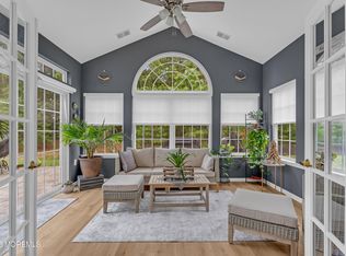 52 Strathmere St, Waretown, NJ 08758