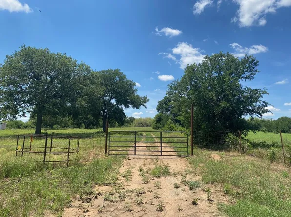 424 County Road 418 #B, Dublin, TX 76446