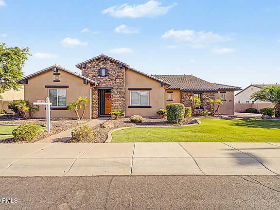 3rd image of 2855 E WARBLER Road