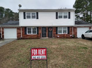 498 Century Ct, Virginia Beach, VA 23462