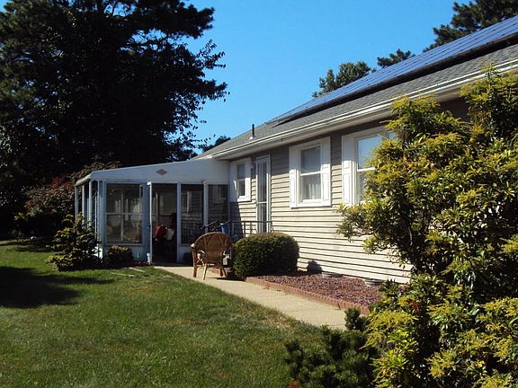 2nd image of 5 Norwood Ct #63