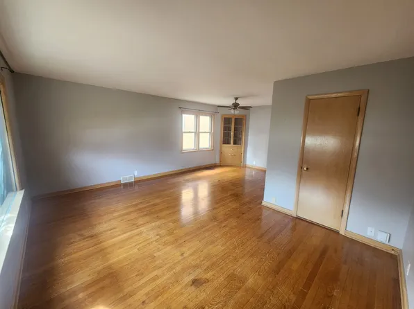 8118 W Burleigh St, Milwaukee, WI 53222