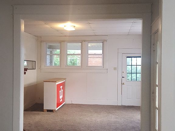 4th image of 100 E Cottage Grove Ave