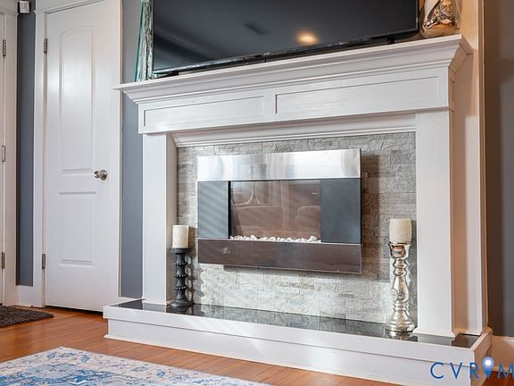 4th image of 9605 Nandina Dr