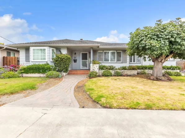 22 San Juan Dr, Salinas, CA 93901