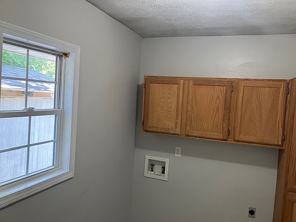 2nd image of 1791 W Farm Road 102