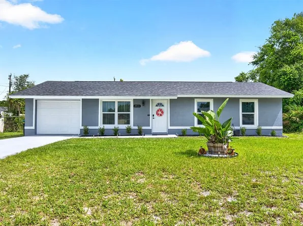 2910 Flynn St, Deltona, FL 32738