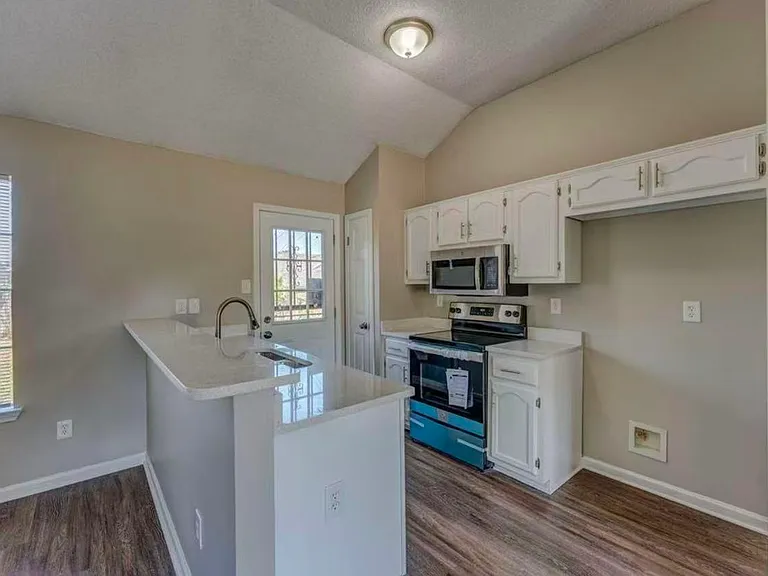 5540 Angelace Dr S — Photo 3
