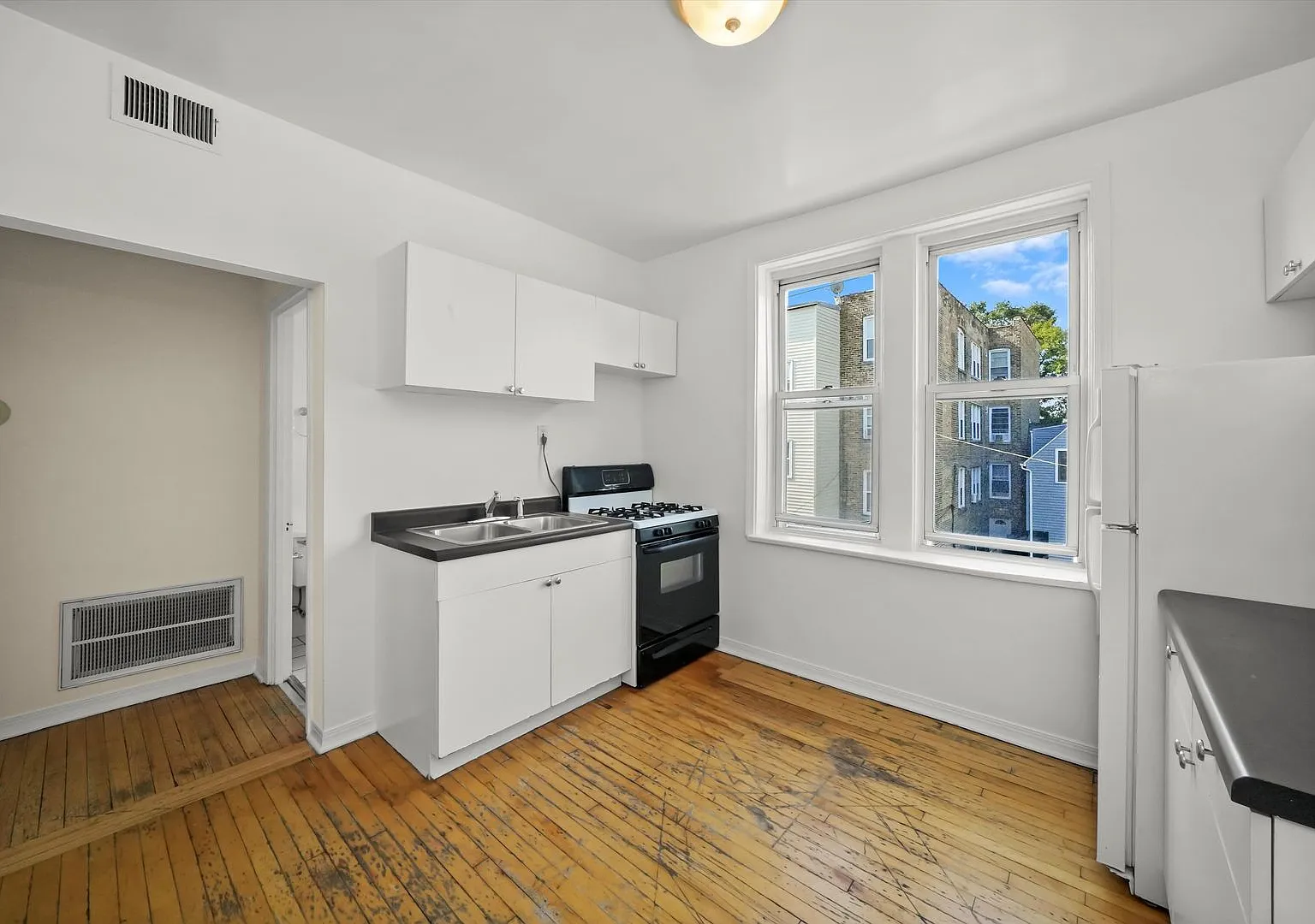 3000 N. Whipple LLC — Photo 1