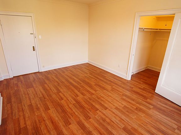5th image of 2536 N Sawyer Ave APT 208