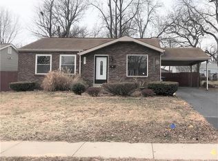 12123 Fleetwood Pl, Maryland Heights, MO 63043
