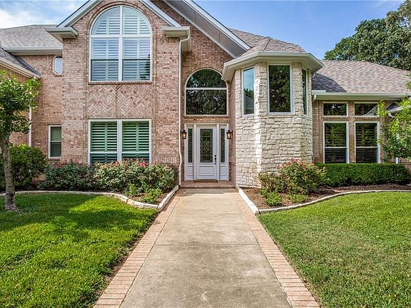 3rd image of 4015 Brooks Ct