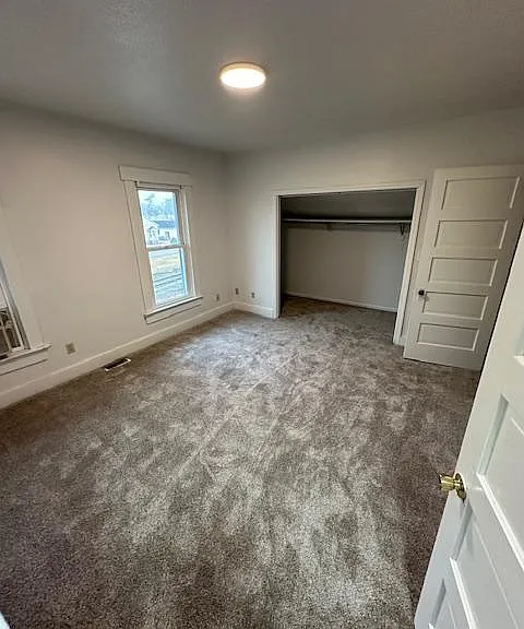 517 Drury Ln — Photo 12