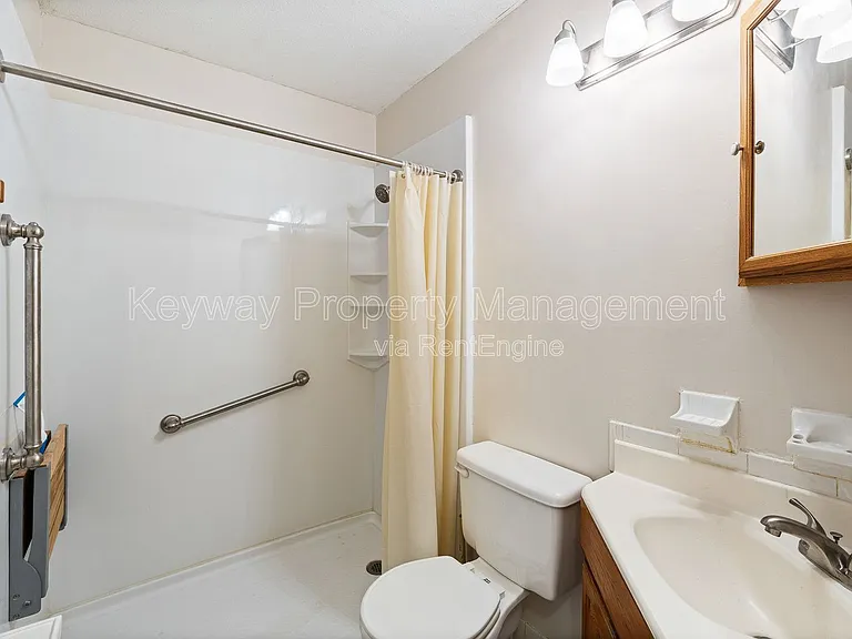 4537 Shawnee Dr — Photo 14