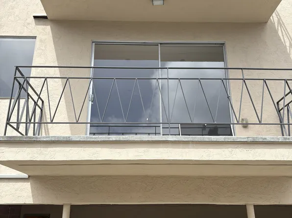 1721 Berkeley Way APT 4, Berkeley, CA 94703