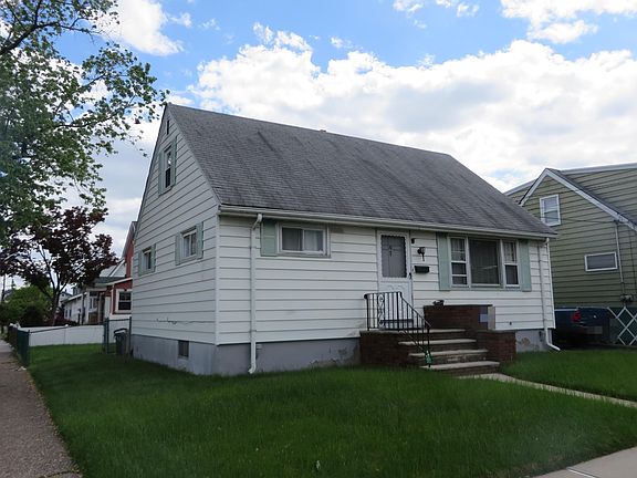 2nd image of 76 Dundee Ave