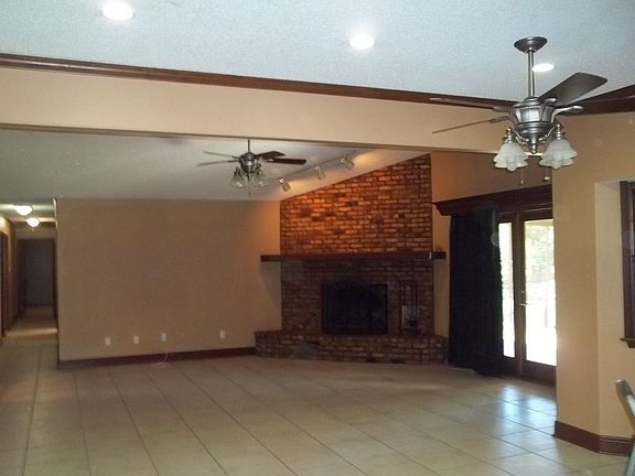 4th image of 109 Victoria Dr