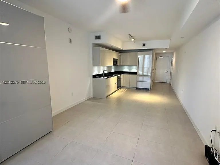 1010 Brickell Ave #1910 — Photo 20