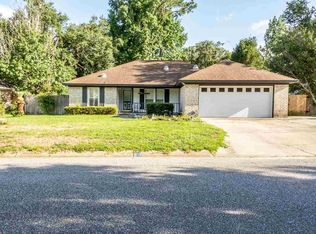 2773 Chickering Rd, Pensacola, FL 32514